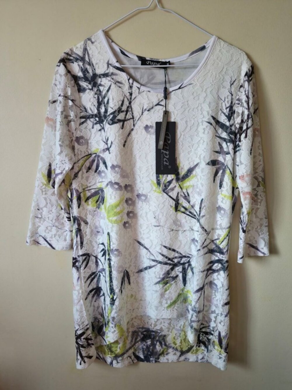 Papa Vancouver White Floral Lace Bamboo Print Tunic Top - Size M